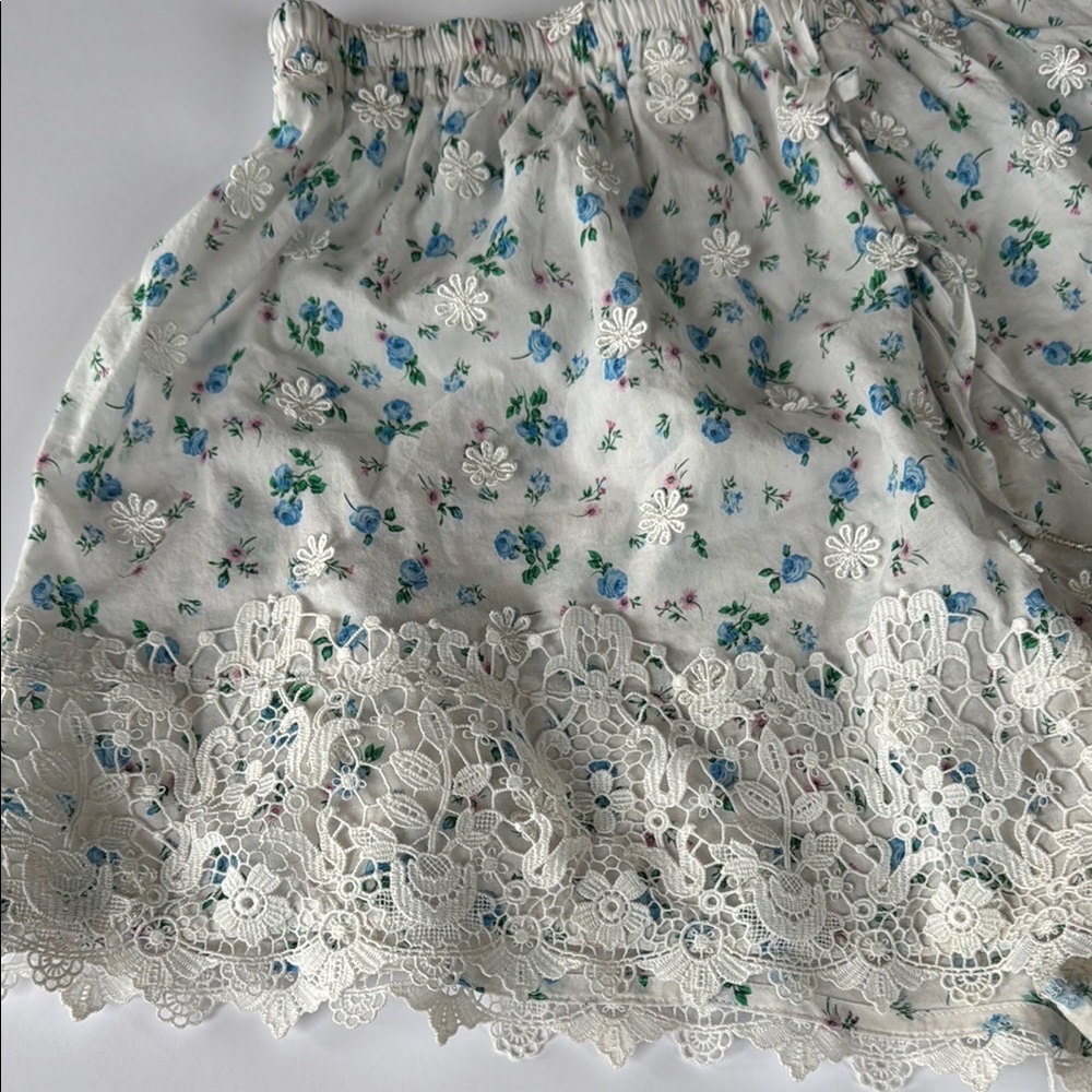 For Love and Lemons Muna Floral Embroidered Lace Pull on Cover Up Shorts Size‎ L - Picture 6 of 13
